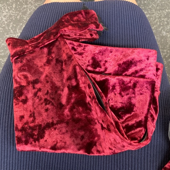 Like new Pole Wear Paradise Chick red velvet halter neck pole top - Picture 5 of 8